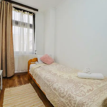 Mammut With New Ac! Apartment